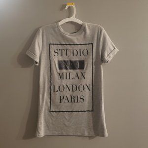 EUC Cute Gray Graphic Tee